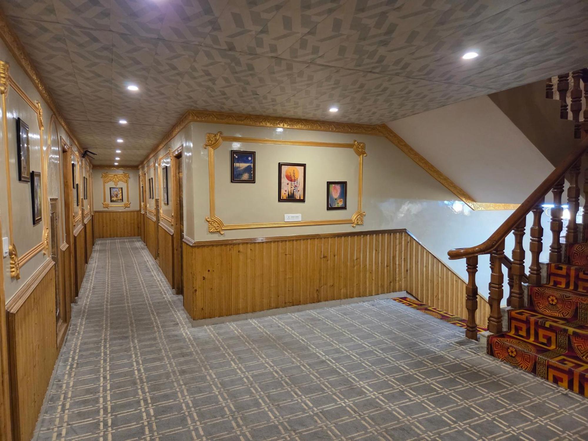 Hill River Resort By West Western Manāli Εξωτερικό φωτογραφία