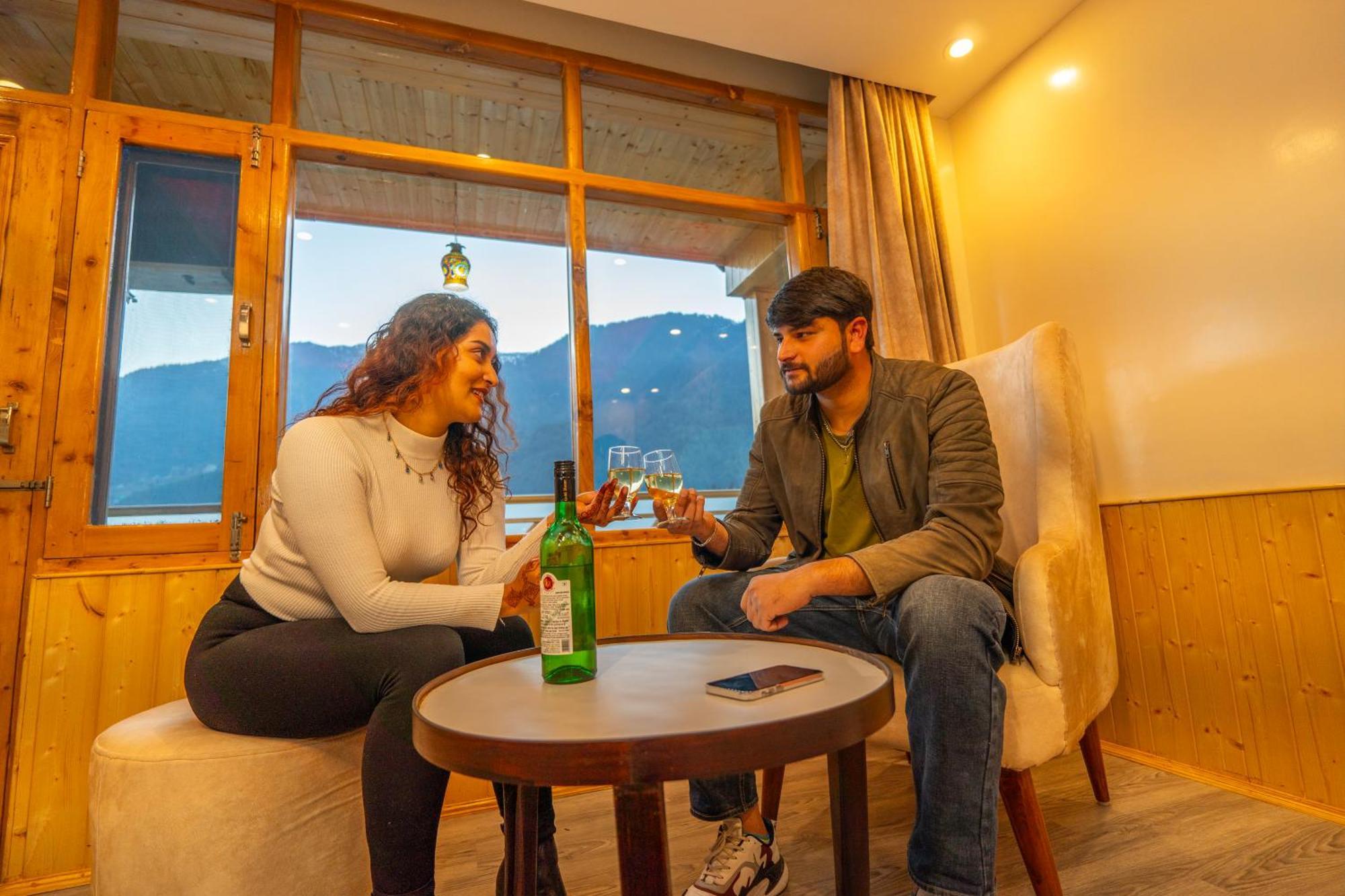 Hill River Resort By West Western Manāli Εξωτερικό φωτογραφία